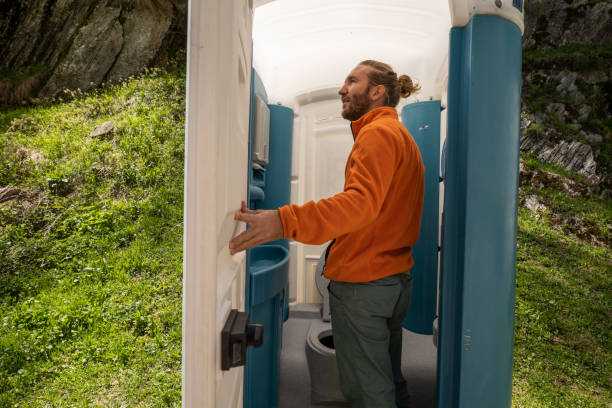 Porta potty delivery and setup in Peppermill Village, MD